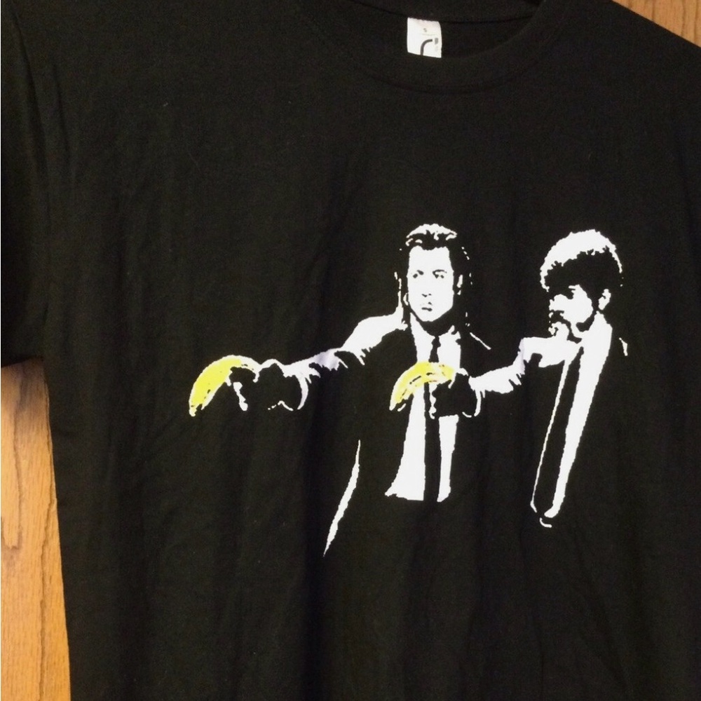 BANSKY Pulp Fiction Black Short Sleeve T-Shirt Size XL Art NWT